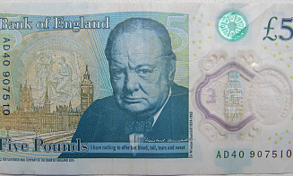 Стоунхендж сменит Черчилля? Банк Англии хочет убрать с купюр изображения исторических деятелей 