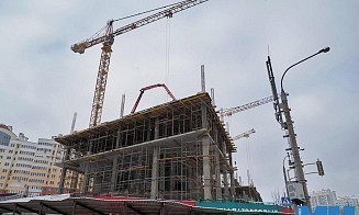 В Малиновке на месте долгостроя возведут новый торговый центр и паркинг