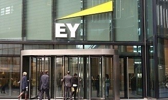 EY передумала делить компанию на аудиторскую и консалтинговую