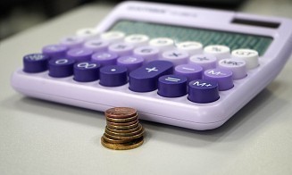 Что будет с курсами доллара и биткоина в мае. Прогноз по валютам и крипте 