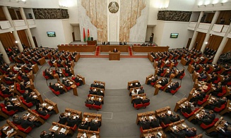 ИП продлили жизнь: закон о переходе в юрлица парламент доработает осенью