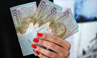 Как в апреле изменились траты белорусов в магазинах и кафе