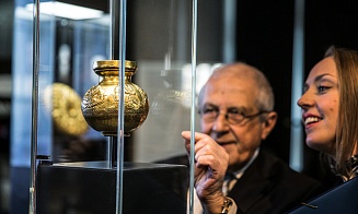 Украине вернули 2,6 тонны скифского золота из музеев Крыма