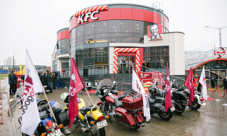 История успеха: как сеть KFC за 10 лет изменила рынок фастфуда в Беларуси 