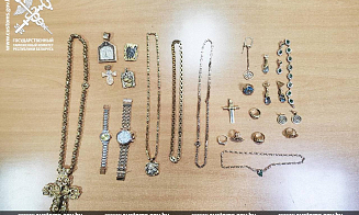 Украинка пыталась незаконно провезти через белорусскую границу украшения на 220 тыс. рублей