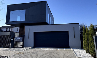 В Минске выставили на продажу дом за $2,5 млн. Как он выглядит