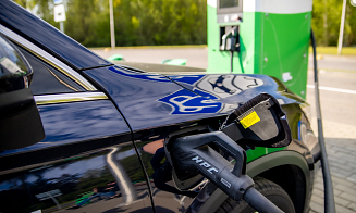 Квота закончится 1 октября? Таможня сообщила, сколько электрокаров можно ввезти без пошлины