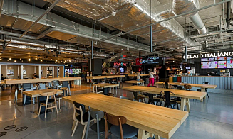 В Минске открыли площадку для бизнес-завтраков и квизов, которую можно забронировать бесплатно