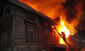 «Дом сгорел, а налоги за него и землю платим». Эксперт показал выход из такой ситуации