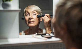 Добро пожаловать в серебряную экономику. В Беларуси заметно выросли продажи антивозрастной косметики