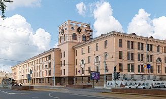 В центре Минска «здание с часами» хотят переделать в многофункциональный центр с офисами