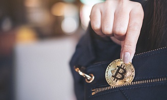 Когда откроют криптобанк и доплата за роды в 18 лет — неделя за три минуты