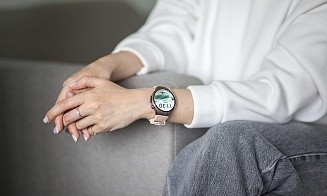 Флагманские смарт-часы Huawei Watch 5: футуристичный дизайн и инновационный мультисенсорный датчик