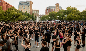 Свайп влево: зумеры и миллениалы больше не хотят знакомиться в онлайн-приложениях