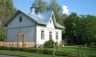 Тренд «дача на лето» набирает обороты: что происходит с арендой загородной недвижимости