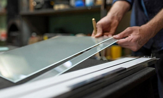 Белорусское стекло начали продавать через биржу на экспорт