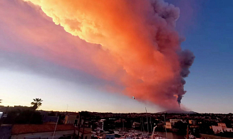 В аэропорту Сицилии отменили все рейсы из-за извержения Этны