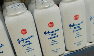 Заболевший раком из-за детской присыпки получит $18,8 млн от Johnson & Johnson