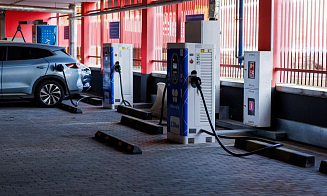 В Беларуси запустили роуминг между сетями зарядных станций для электрокаров. Как это работает