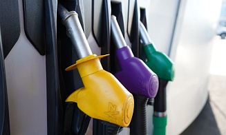 В России зафиксировали рекорд оптовых цен на бензин 