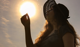 Испытание жарой: как защитить свое сердце в летний сезон 