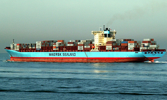 Maersk отказалась от возобновления перевозок грузов через Красное море