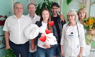 Домрачеву выписали из минского роддома