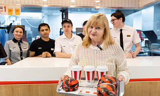 Как готовится фирменная курочка KFC и в чем ее секрет? Побывали на кухне знаменитого ресторана