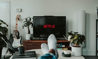 Netflix повышает цены. При чем здесь забастовка сценаристов в Голливуде