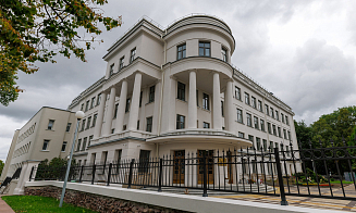 В Минске завершилась реконструкция старейшей школы города. Как она выглядит