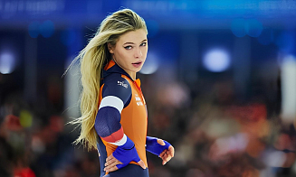 Костюм олимпийской чемпионки продали на аукционе за почти €200 тыс.