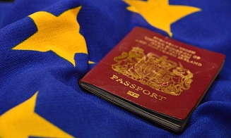 Сколько времени уходит на гражданство ЕС: сценарии, сроки и тренды