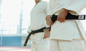 Белорусских дзюдоистов допустили к международным соревнованиям под госфлагом