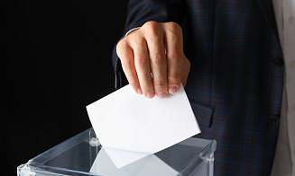 Белорусам официально разрешили участвовать в местных выборах в России, но не всем