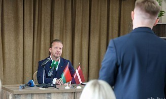 От деревообработки до бензина. Бизнесмен из Латвии рассказал, где выгодно сотрудничать Минску и Риге