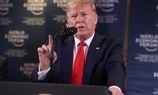 Трамп пригрозил увеличить пошлины для стран БРИКС до 100% в случае создания новой валюты
