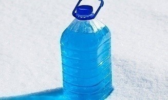 В Беларуси запретили использовать популярную российскую «незамерзайку»