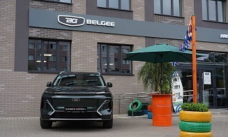 Дилер Geely и Belgee открыл новый автосалон в центре Минска