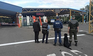 Очереди уменьшатся? Налоговая подключилась к проверке льготников при пересечении границы с ЕС