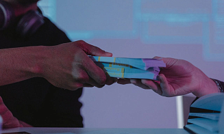 Белорус брал деньги за работу по благоустройству захоронений и обманул людей на 115 тыс. рублей