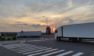 Через границу России не будут пускать иностранные фуры с долгами за проезд по платным дорогам