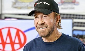 Умер знаменитый актер боевиков Чак Норрис