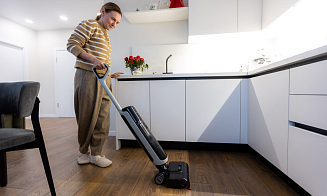 «Куда по помытому?» Как моет пол пылесос с роботизированной шторкой под управлением ИИ