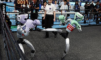 В Китае прошли первые Всемирные игры роботов (фото)