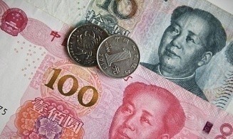 Экономист назвал топ-3 самых надежных валют. На первом месте — не доллар