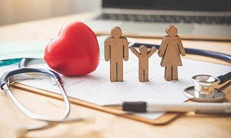 Если не входит в соцпакет. Сколько стоит купить медстраховку самому