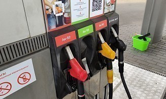 Владельцы авто из-за морозов купили рекордное количество зимнего топлива за всю историю 