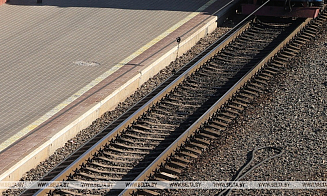 ЧП в Брянской области: после взрыва с рельсов сошел белорусский поезд