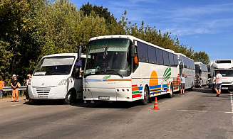 Такого еще не было: в «Бресте» очереди на выезд из Беларуси ожидают 100 автобусов