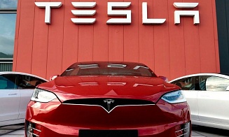 Продажи Tesla падают из-за остановки заводов и слабого спроса